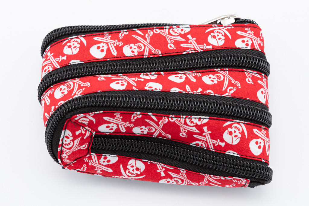 Schlüsseltasche Totenkopfstoff rot